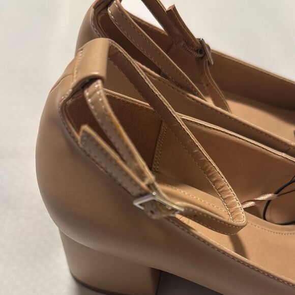 Tan Pumps Womens 8 Block Heels - Picture 3 of 4